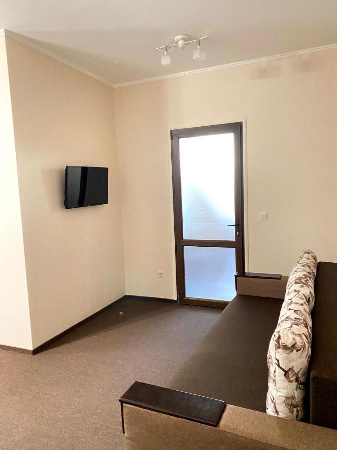 New Continent Hotel Bushtyno Luaran gambar