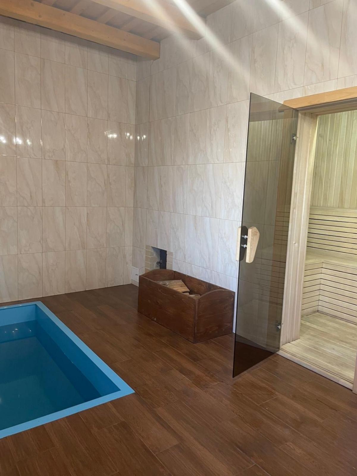 New Continent Hotel Bushtyno Luaran gambar