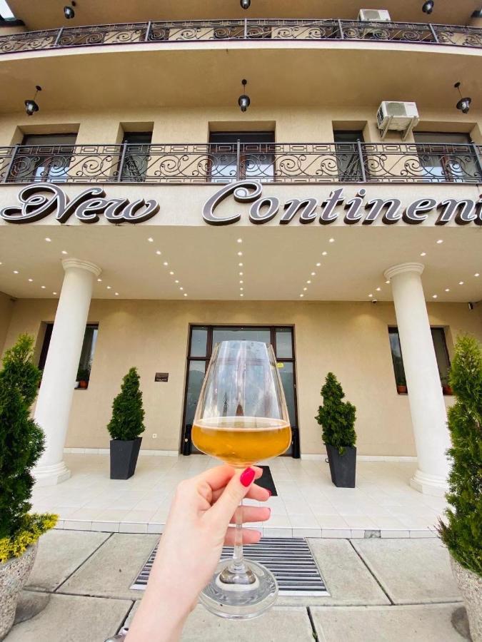 New Continent Hotel Bushtyno Luaran gambar